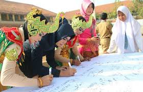 Maybe you would like to learn more about one of these? Goes To School Walikota Kunjungi Smk Muhammadiyah Pekalongan