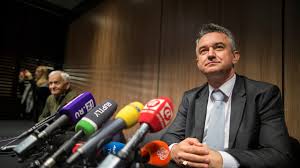A defiant ratko mladic dismissed the u.n. The Son Of General Mladic Reported The Discovery Of A Tumor In His Father Teller Report