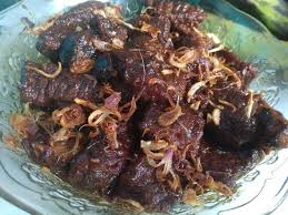 Baik pada daging kerbau mapun daging sapi, bagian daging yang digunakan untuk membuat tauto adalah daging sandung . 4 Resep Semur Daging Nikmat Olahan Daging Kaya Gizi Penjaga Stamina Merdeka Com