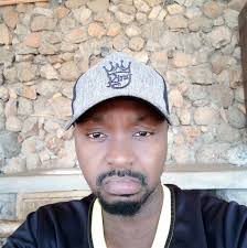 In 1979, British Airways made a tiny mistake that cost them $5 billion.  They canceled one man's flight. And the man took it very personally. So  personally that he launched his own