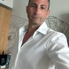 BEING IN A RELATIONSHIP WITH ME IS LIKE BEING IN THE MAFIA. ONCE YOU IN,  YOU CAN'T GET OUT. 🇮🇹🤌🏽