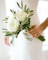22 Petite Wedding Bouquets That Make A Big Statement Small Wedding Bouquets Wedding Bridesmaid Bouquets White Wedding Bouquets