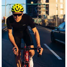 Im rennrad shop von bikester.ch bieten. Abus Stormchaser Helm Movistar Team 2021 Bike24