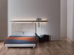 Un letto contenitore è esattamente il letto di cui hai bisogno per non lasciarti sopraffare dal. La Parete Dietro Il Letto Come Trasformarla Cose Di Casa