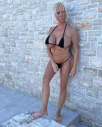 Bavarian Blondy - Free nude pics, galleries & more at Babepedia