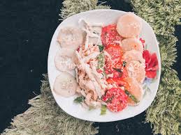 In liberia, garri is used to make a dessert called kanyan which is combined with peanuts and honey. 11 Creative Ways To Eat Gari The Wisebaker