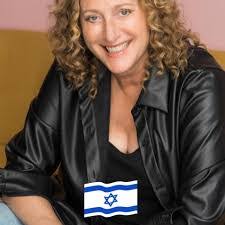 Cynthia Goldberg's Instagram, Twitter & Facebook