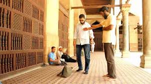 Dialah pelindung kami dan hanya kepada allah orang orang. Lintas Depan Orang Solat Di Lokasi Surau Sempit Ramai Yang Buat Tapi Kalaulah Kita Tahu Dosanya Remaja