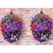 Since they are not permanent, they are simple to move if you need to water them, replant or relocate your hanging garden. 14 Hanging Pouch Ideas Vertical Garden Flowers Plants