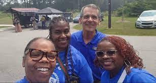 Tracy Willett's Instagram, Twitter & Facebook