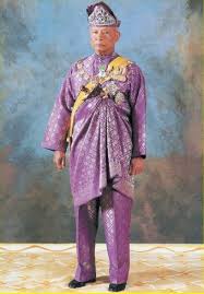 Ym tengku aidy ahmad shah ym tengku nurul kamalia ym tengku madina kamilia ym puteri natasha binti dato 'mohamad toufic ozeir ym puteri noor afzan binti dato' mohamad toufic ozeir. Biodata Kebawah Duliyang Maha Mulia Sultan Pahang Syed Ibrahim Syed Ahmad