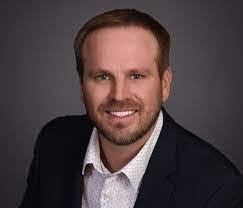 Daniel Mcilvain's Instagram, Twitter & Facebook