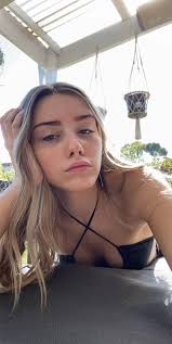 Darcie Hamilton (@darciehamiltonn)