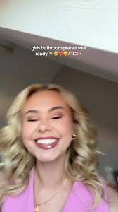 Beth Curtis (@bethcurtis98)