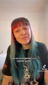 Penurias varias de una poliamorosa que no sabe ligar de fiesta #poliamor