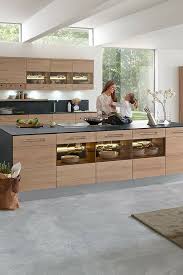 6 Einrichtungsideen Und Kuchenbilder Fur Moderne Holz Kuchen Kuchenfinder Massivholzkuchen Holzkuche Kuche Holz
