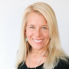 Jennifer Heide's Instagram, Twitter & Facebook