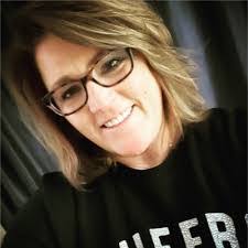 Cindy Grabowski's Instagram, Twitter & Facebook