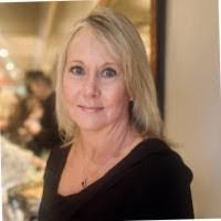 Penelope Joyce's Instagram, Twitter & Facebook