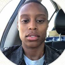 Damien Fullard's Instagram, Twitter & Facebook