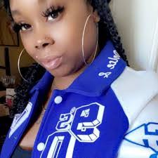 Georgette Hines's Instagram, Twitter & Facebook