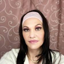 Lisa Sullins's Instagram, Twitter & Facebook