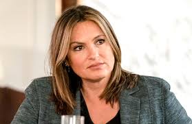 Svu is what you watch when there's nothing else left. Everything Old Is New Again On Law Order Svu S 21st Season Maybe Primetimer