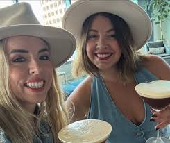 they finally started making summers like they used to ✌️ (And it's gonna  take me until winter to recover from it.)