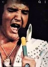 Remove glare from old photo?