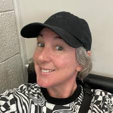 Katie Leech (@varystudio) • Instagram photos and videos