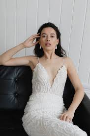 Haute couture brautkleider bei feminin brautmode ➤ hochexklusive brautkleider mit extravaganten stickereien und rückenausschnitten ♥ mehr erfahren! Hera Couture Moderne Luxuriose Brautmode Bridal Boutique Heidelberg