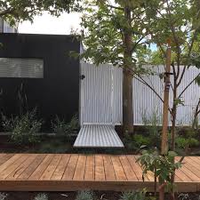 David Baptiste Garden Design On Instagram Raised Mesh Steel Boardwalk Off The Main Entry Timber Boardwalk Leading Into A Pr Garden Design Boardwalk Backyard