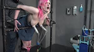 Amateure Xtreme | Milking and fucking Laura