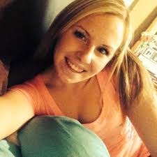 Stephanie Evensen's Instagram, Twitter & Facebook