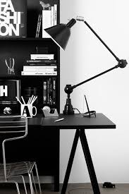 15 Modern Calisma Masasi My Deco Love Modern Ic Mekanlar Siyah Ofis Ofisler