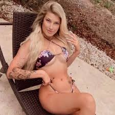 Bisexual OnlyFans model disowned by Christian cult family now earns £20k  a month - Daily Star