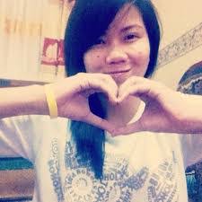 Lorraine Canlas's Instagram, Twitter & Facebook