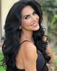 JOYCE GIRAUD