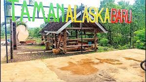 Di alaska warterboom, ada dua kolam kecil dan sedang. Taman Alaska Baru Cah Solo Motovlog Youtube