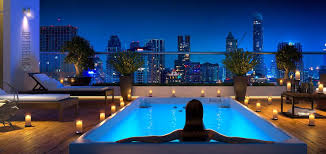 Eckiger Luxus Swimspa Pool Swimspa Swimmingpool Auf Der Dach Terrasse Pool Spa Dachterrasse Mit Pool Poolhaus