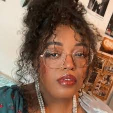 Abby Austell's Instagram, Twitter & Facebook