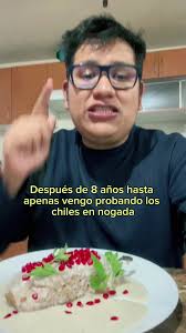 Mi primera vez probando chile en nogada #nahuatlahtolli #traductor #na...