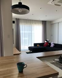 my home diary さんはinstagramを利用しています カーテンのお話 リビングとダイニングの窓だけ 天井を凹ませてもらいました 天井から床までの長いカーテンにしました pic2のような はじめはバーチカルブラインドにするつもりでいましたが 来月 home decor