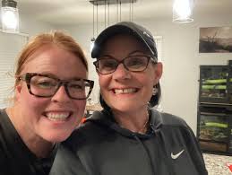 What are good local cooking classes for partners?