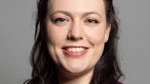 Alicia Kerns's Instagram, Twitter & Facebook