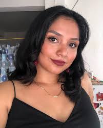 Iris Chávez (@irischaglez) • Instagram photos and videos