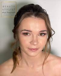 Alicja Tomaszewska-Beauty Stylist