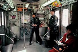 Fotos Fascinantes Do Metro De Nyc Nos Anos 80 Serie Fotografica The Hype Br New York Subway New York Graffiti Nyc Subway