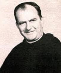 Loretta Bonner's Instagram, Twitter & Facebook