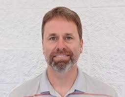 Lisa Bosley's Instagram, Twitter & Facebook